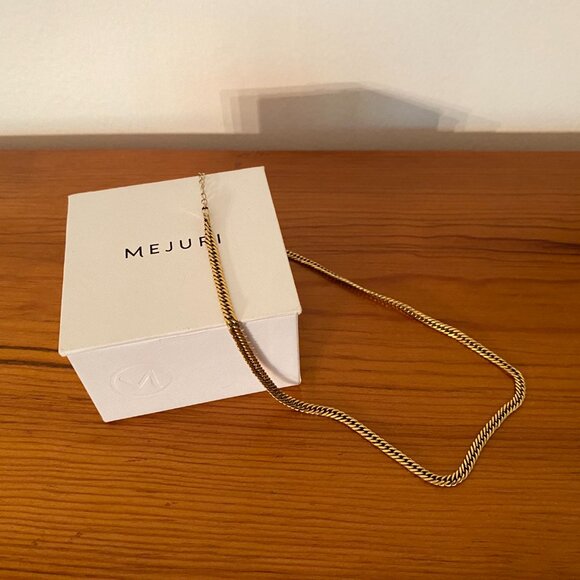 Mejuri Gold Double Curb Chain Necklace - Picture 4 of 7